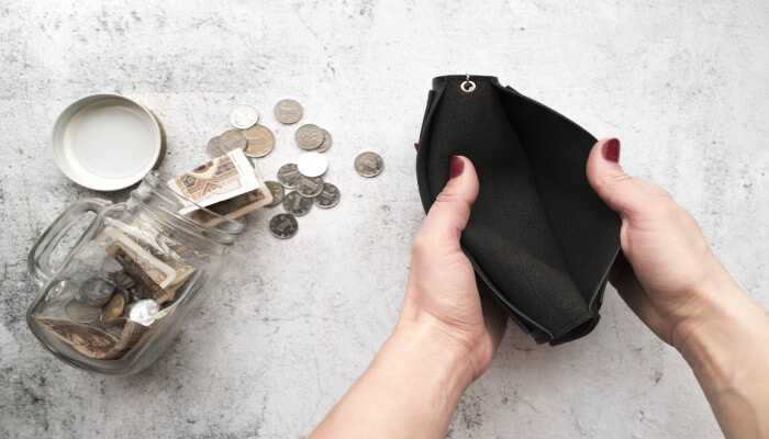 Tips dan Trik Menghemat Pengeluaran Agar Tidak Boros